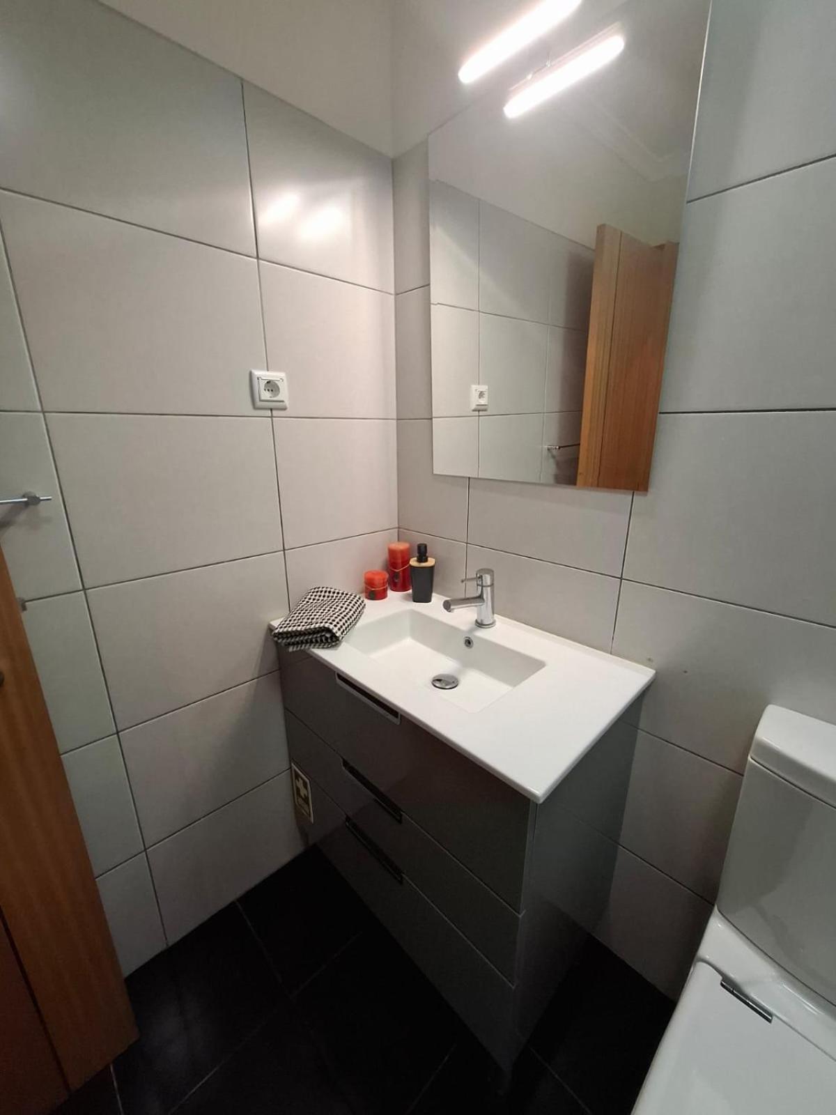 Cozy And Bright Apartment Machico  Bagian luar foto
