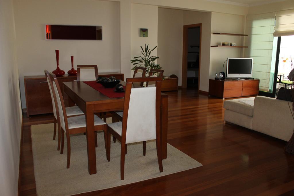 Cozy And Bright Apartment Machico  Bagian luar foto